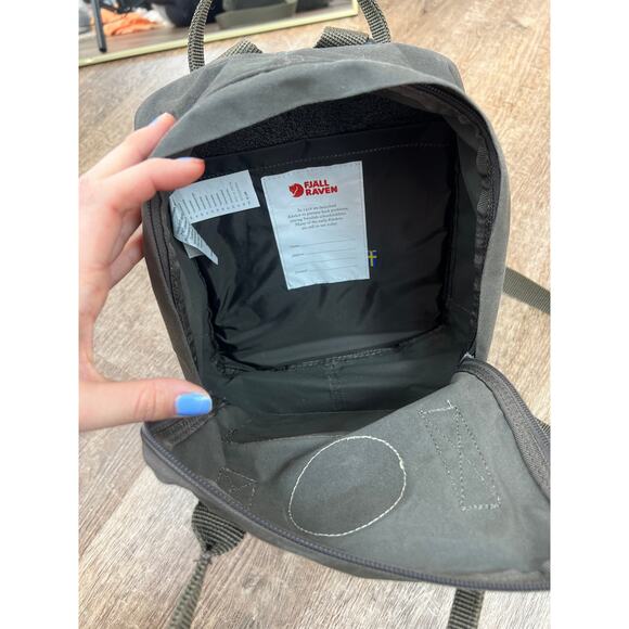 Fjallraven Kanken Backpack Gray - Picture 8 of 10